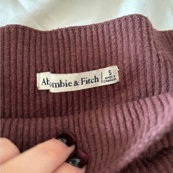 abercrombie and fitch comfy wide legged pants - Picture 3 of 3